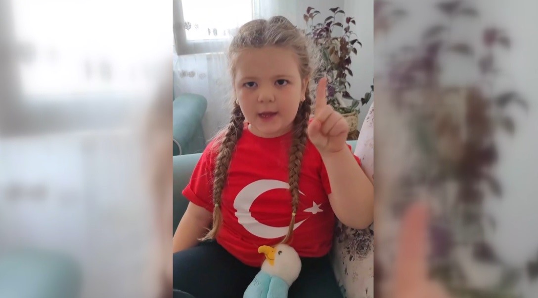 K&uuml;&ccedil;&uuml;k Elif&rsquo;ten &ldquo;Dolandırıcılık girişimlerine karşı dikkatli olun&rdquo; uyarısı
