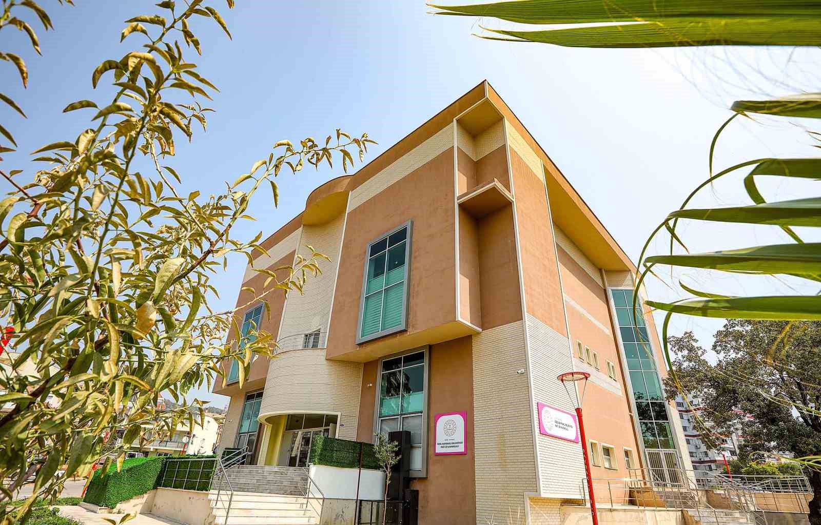 Bayraklı&rsquo;nın yeni anaokulu eğitime başlıyor
