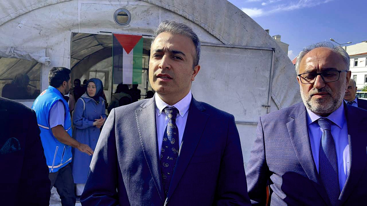 Ardahan&rsquo;da Filistin&rsquo;e destek &ccedil;adırı kuruldu
