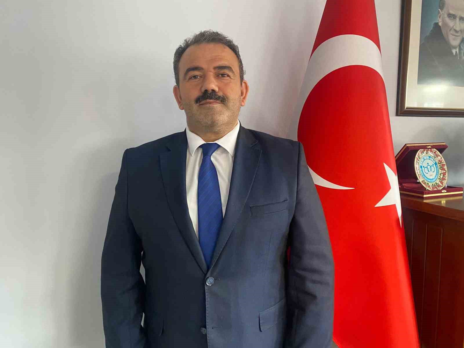 İsmail Maden’e teşekkür belgesi