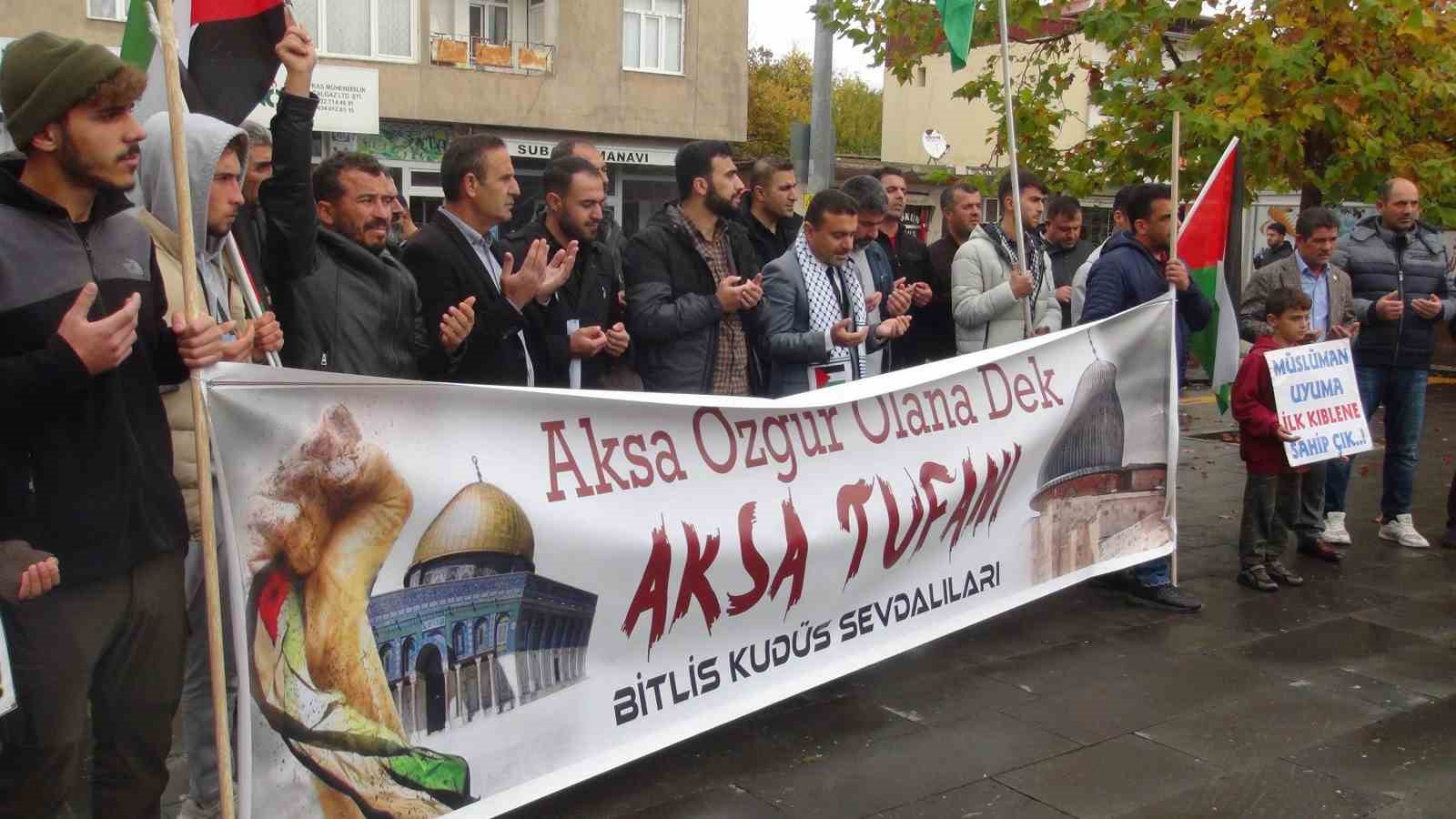 Ahlat’ta İsrail’in saldırıları protesto edildi