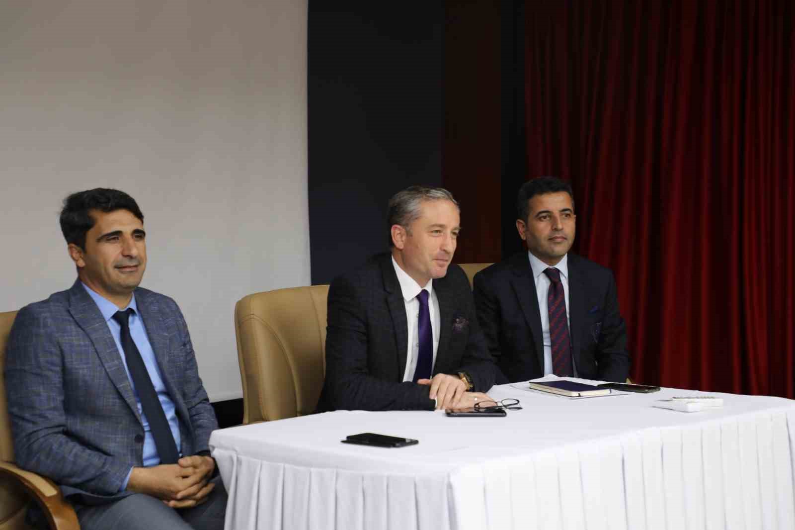 Ağrı&rsquo;da devamsızlık sorununa &ccedil;&ouml;z&uuml;m aranıyor
