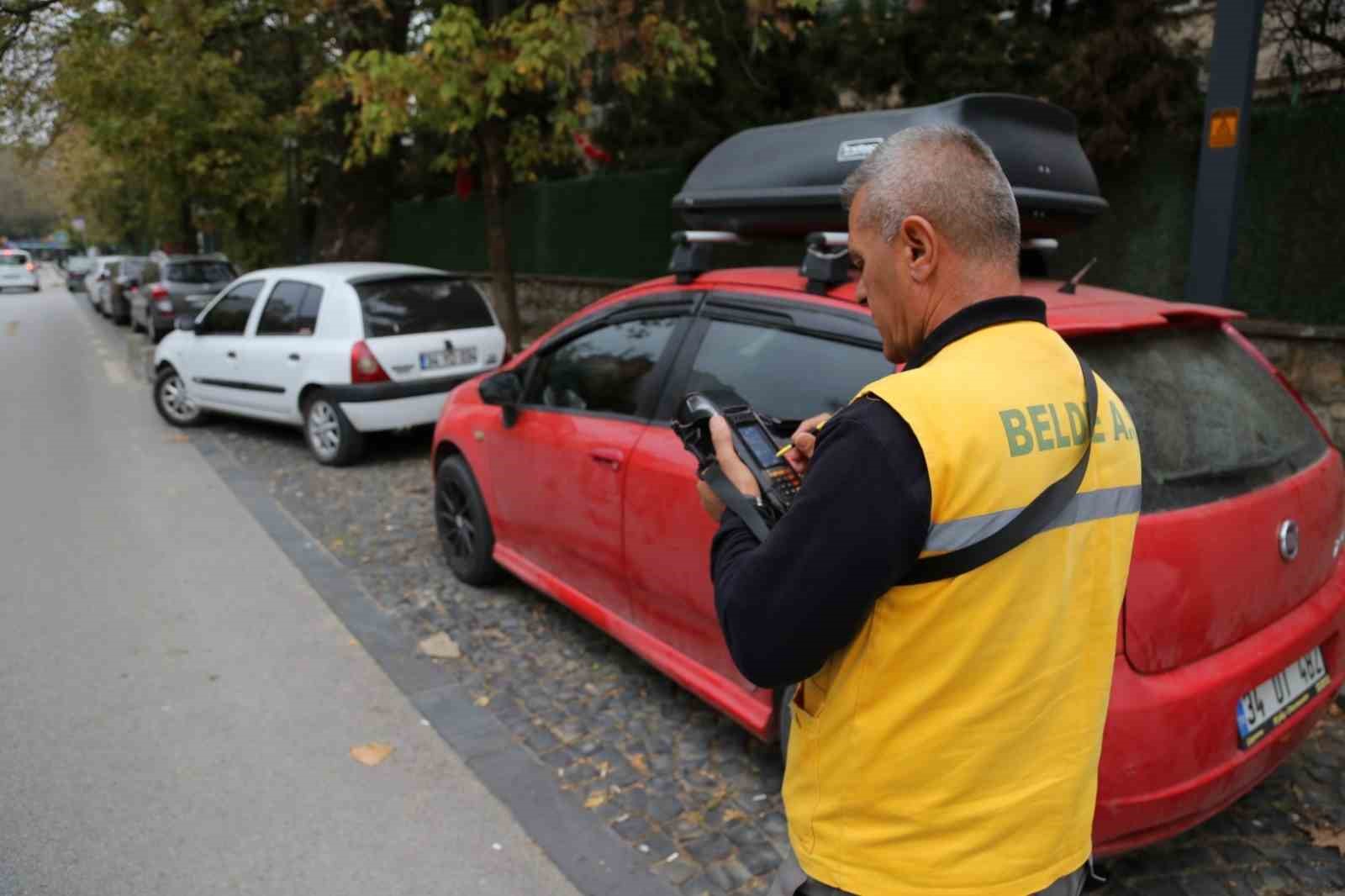 Yol üstü parklanmada yeni ücret