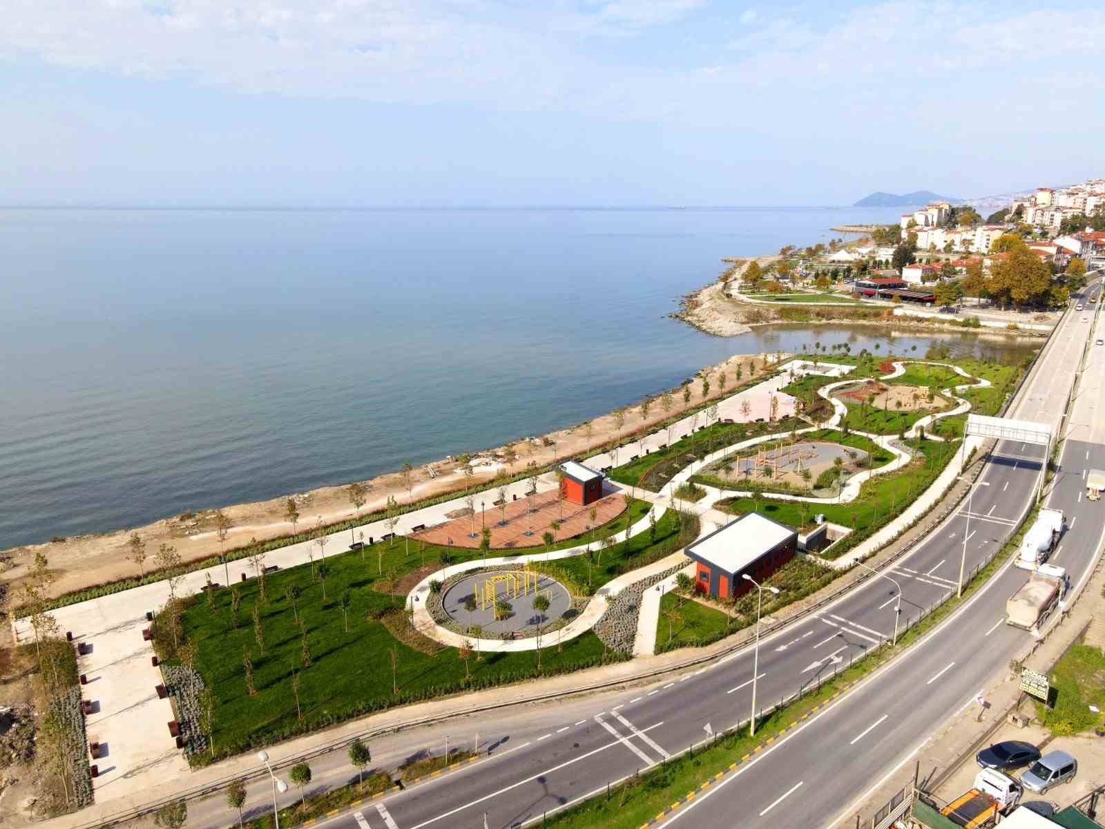 Alaplı Belediyesi  yeni  Parka  100.Yıl Sahil  ismini verildi
