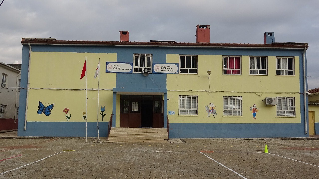 29 yıl önce PKK'lı teröristlerce şehit edilen 4 öğretmenin acısı hafızalardan silinmedi