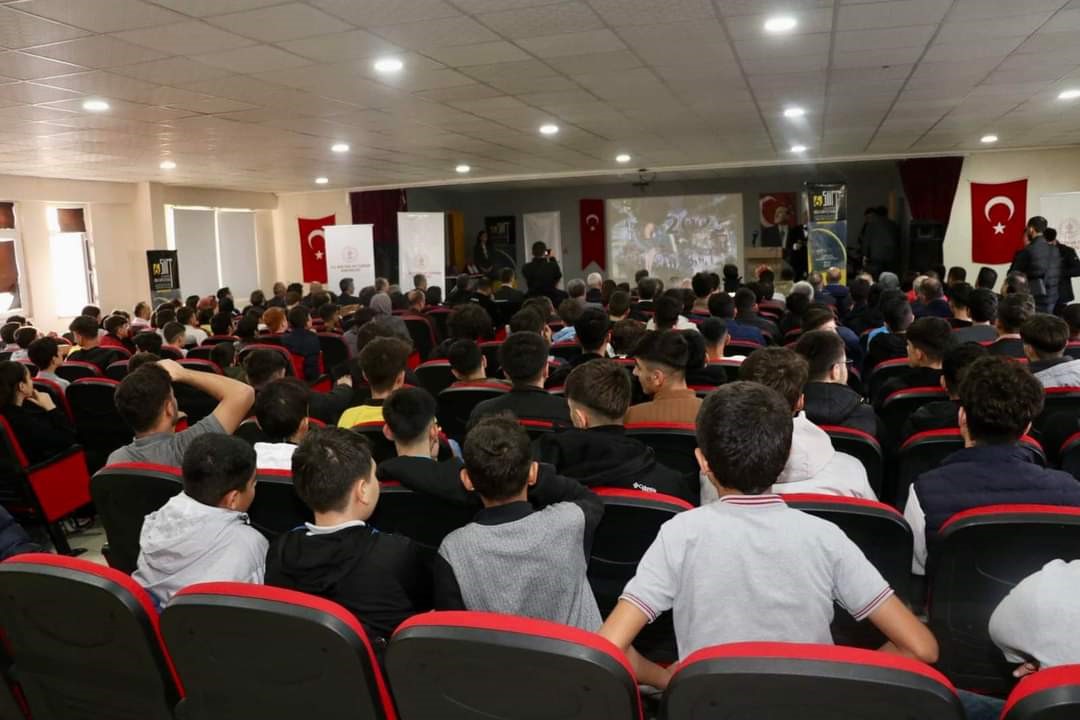 Siirt&rsquo;te &rsquo;Kalbimiz Gazze&rsquo; temalı kısa film festivalinde &ouml;d&uuml;ller sahibini buldu
