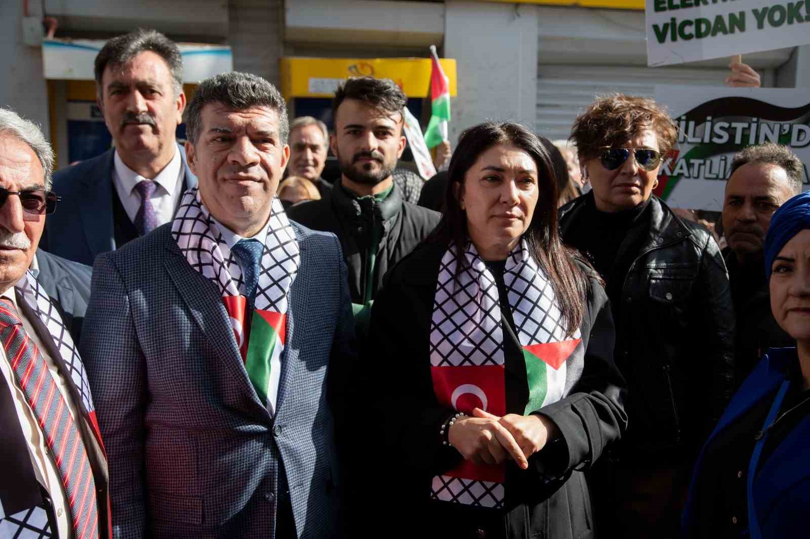AK Parti Gen&ccedil;lik Kollarından İsrail&rsquo;e kınama
