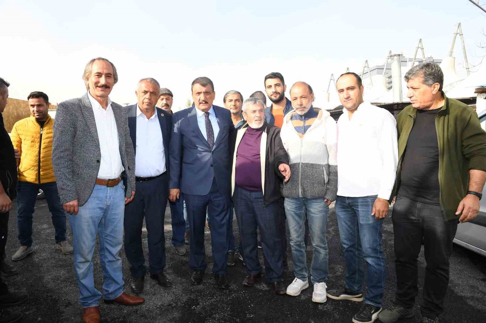 G&uuml;rkan: "Şehrimizin normale d&ouml;nmesi i&ccedil;in gayret g&ouml;steriyoruz"
