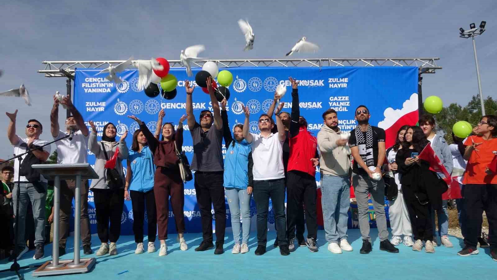 Uşak&rsquo;ta Filistin&rsquo;e destek i&ccedil;in doğa y&uuml;r&uuml;y&uuml;ş&uuml; ger&ccedil;ekleştirildi
