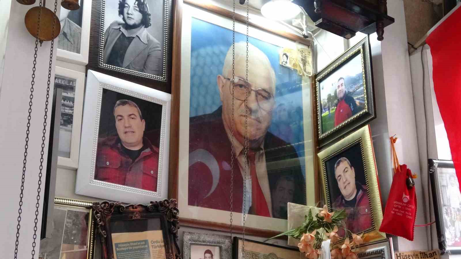 87 yaşındaki kadın g&ouml;zl&uuml;k&ccedil;&uuml;, eşinden miras kalan d&uuml;kkanı &ccedil;alıştırıyor
