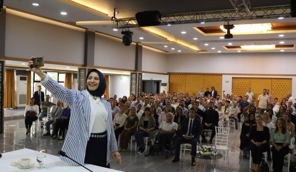 Milli Eğitim Müdürü Durmuş, öğrenci ve öğretmenlerle bir araya geliyor