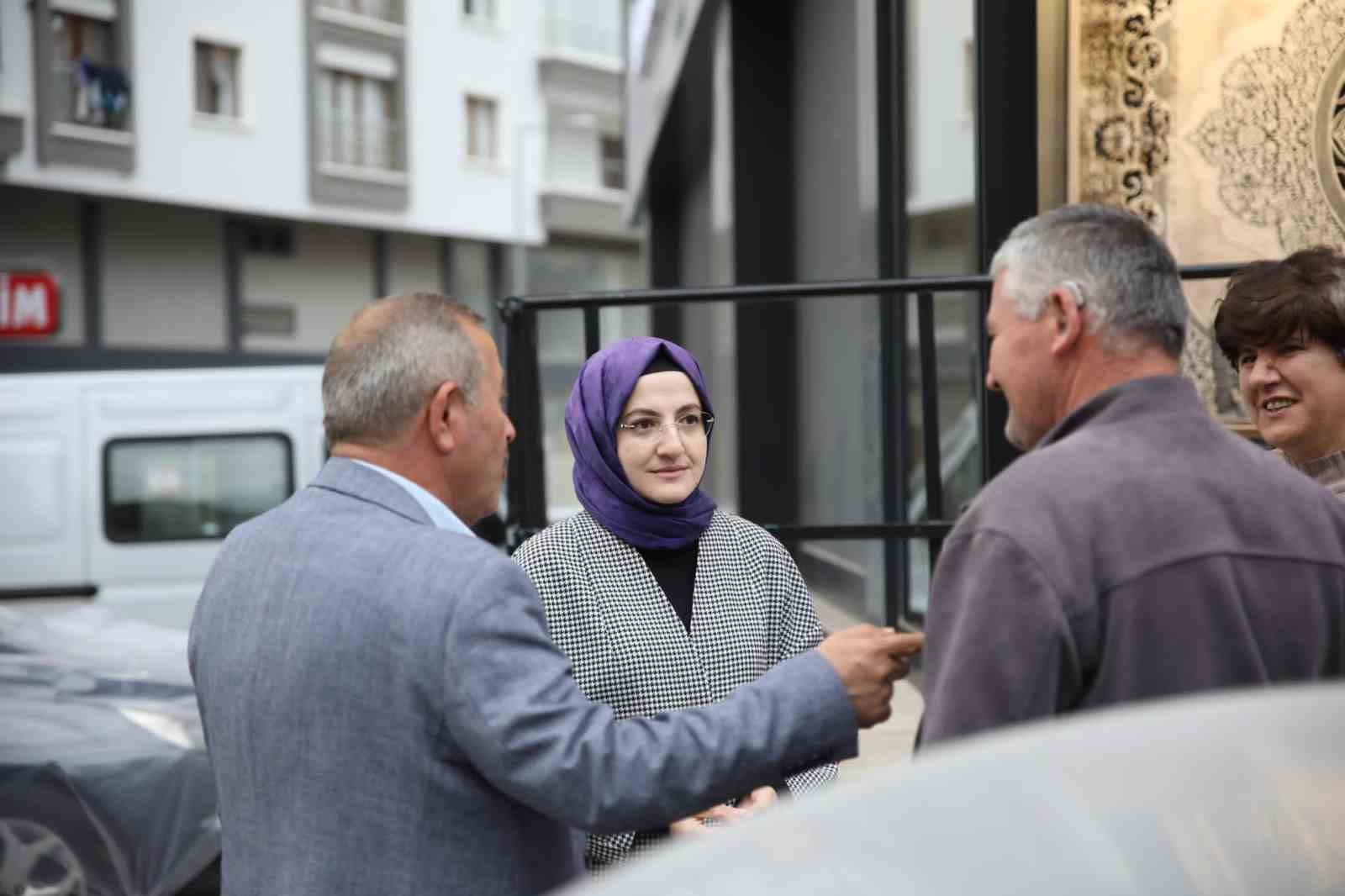 Akyurt Belediye Başkanı Hilal Ayık ilçe esnafını ziyaret etti
