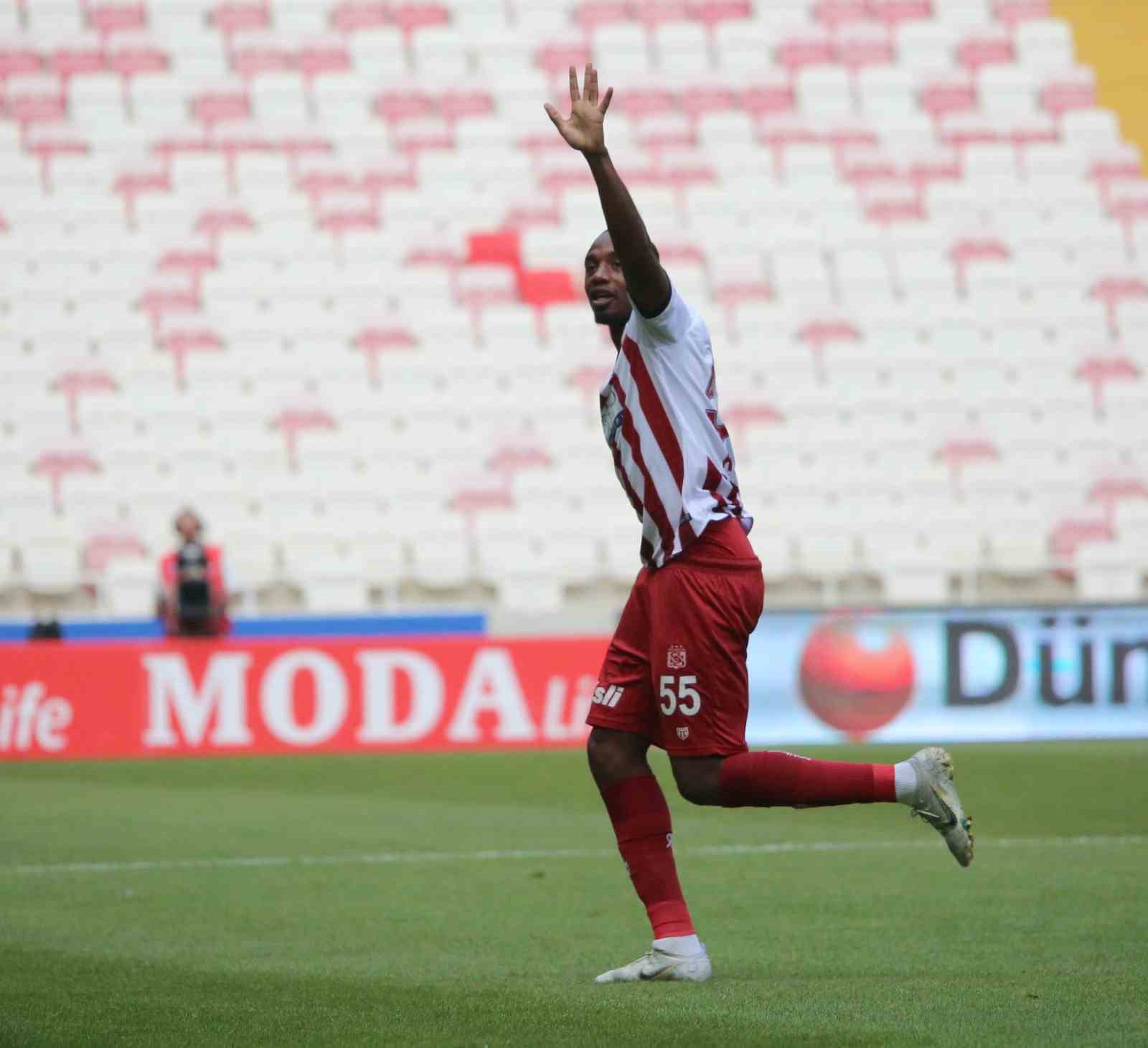 Sivasspor’da Fode Koita golle tanıştı