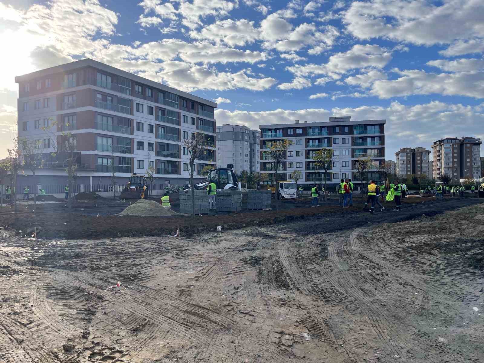 Beylikd&uuml;z&uuml; Belediyesi, 5 g&uuml;nde tamamlanacak fonksiyonel park ile rekor kırmayı hedefliyor
