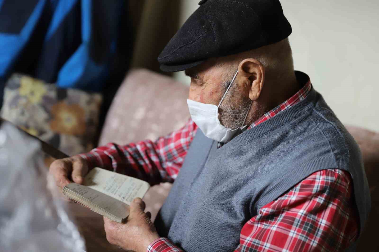 K&ouml;y&uuml;n&uuml;n 68 yıldır g&uuml;nl&uuml;ğ&uuml;n&uuml; tutuyor
