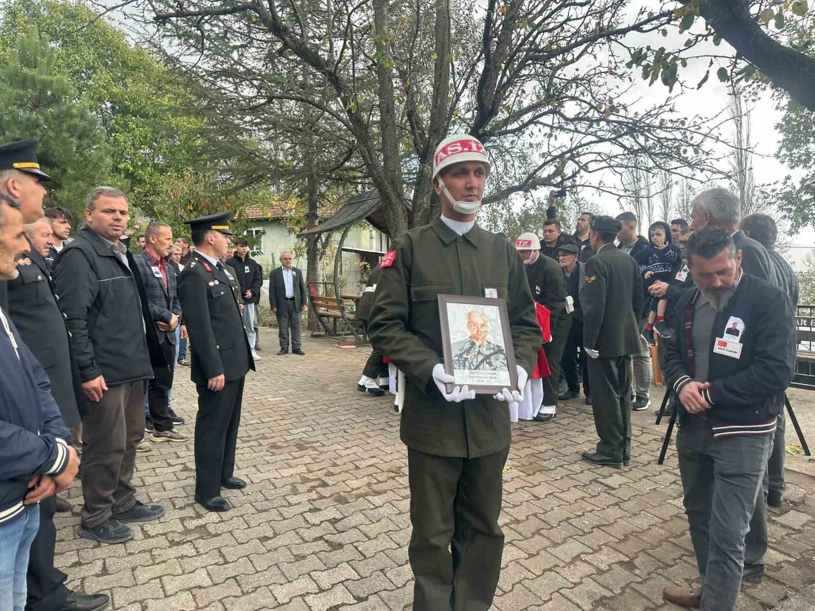 Baş&ccedil;avuş &Ccedil;olak toprağa verildi
