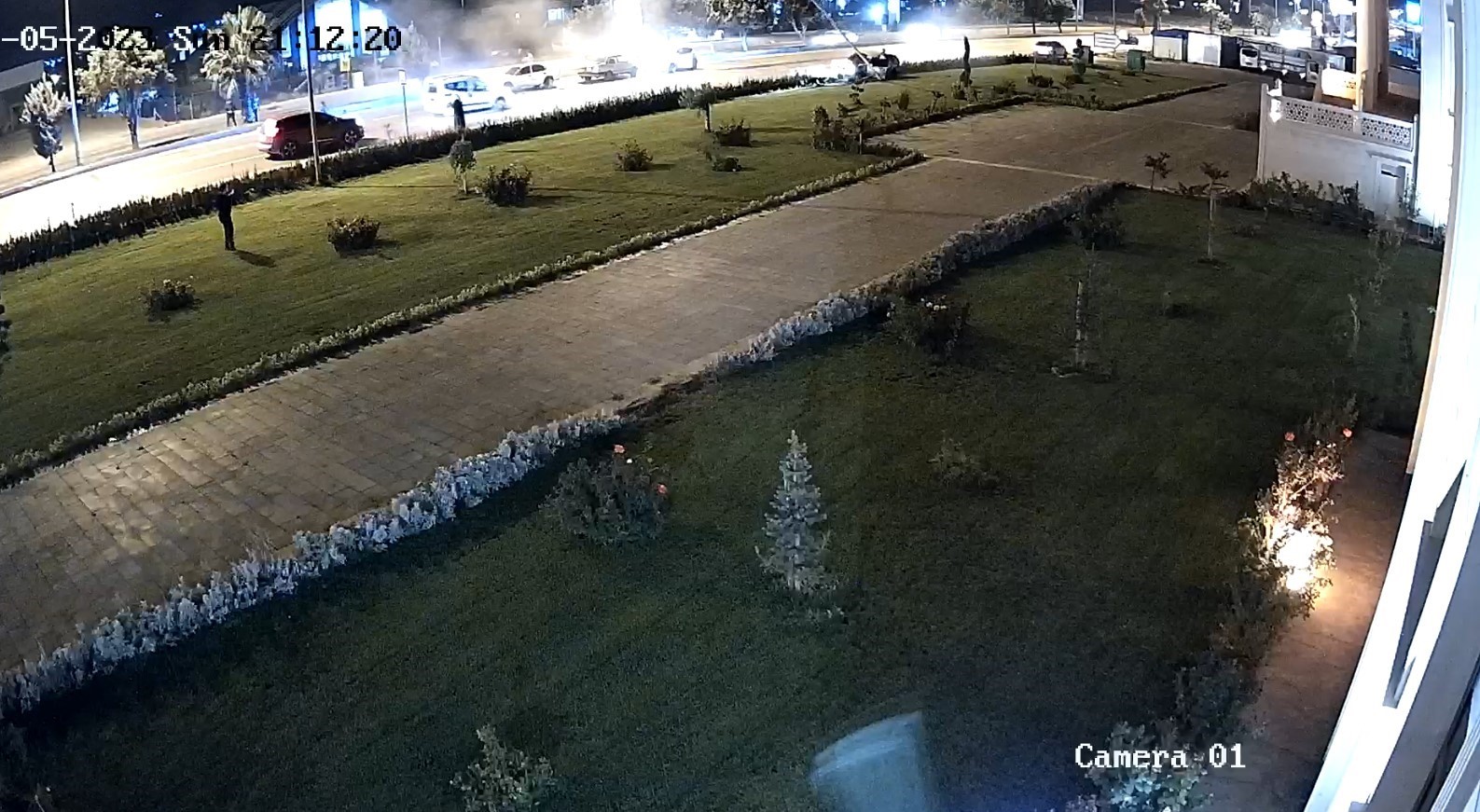 Kaza kazayı getirdi, o anlar kameraya yansıdı: 1 yaralı
