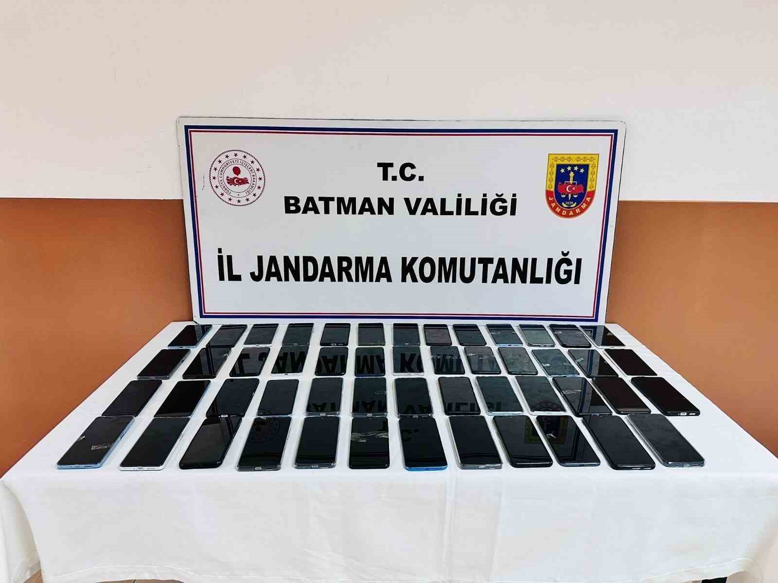 Batman’da yabancı uyruklu 98 kişi İl Göç İdaresine gönderildi: 2 şüpheli tutuklandı
