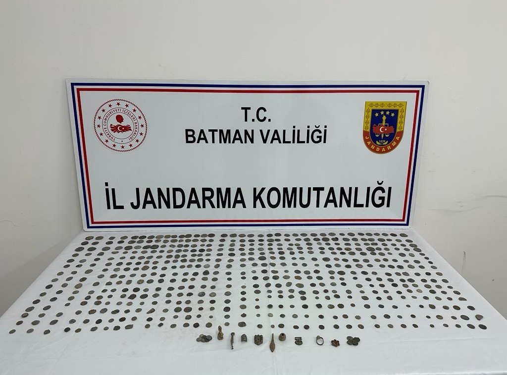 Batman’da yabancı uyruklu 98 kişi İl Göç İdaresine gönderildi: 2 şüpheli tutuklandı
