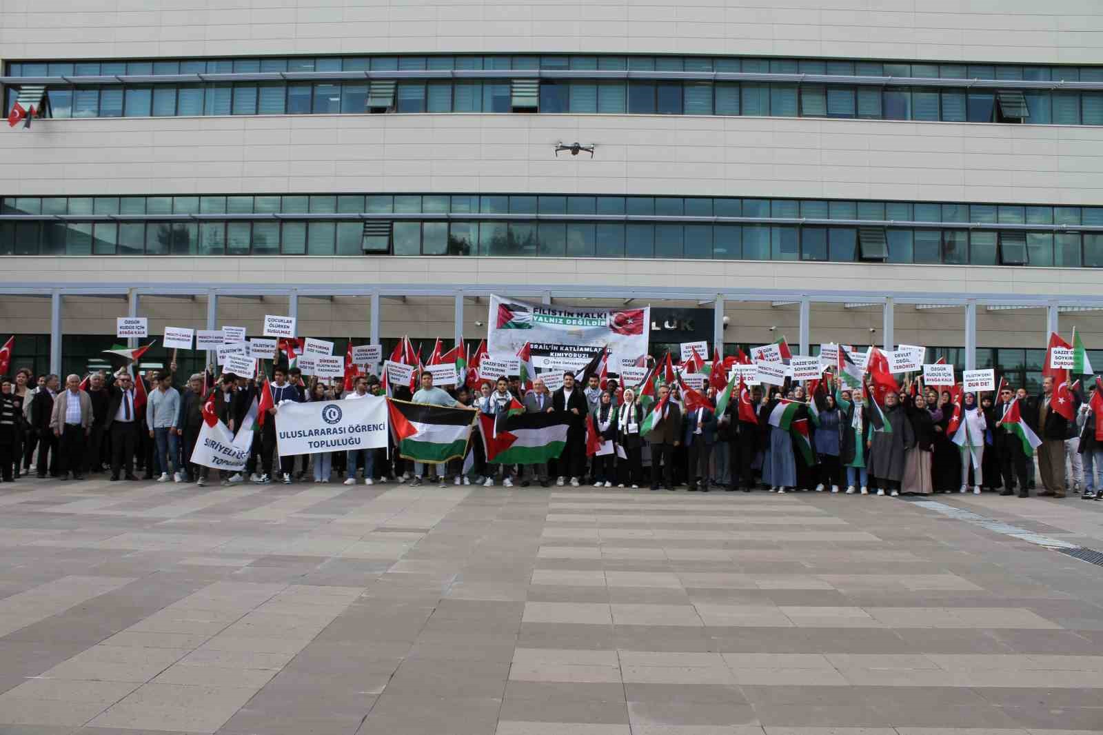 Uşak Üniversitesinin yabancı uyruklu öğrencilerinden Filistin’e destek açıklaması