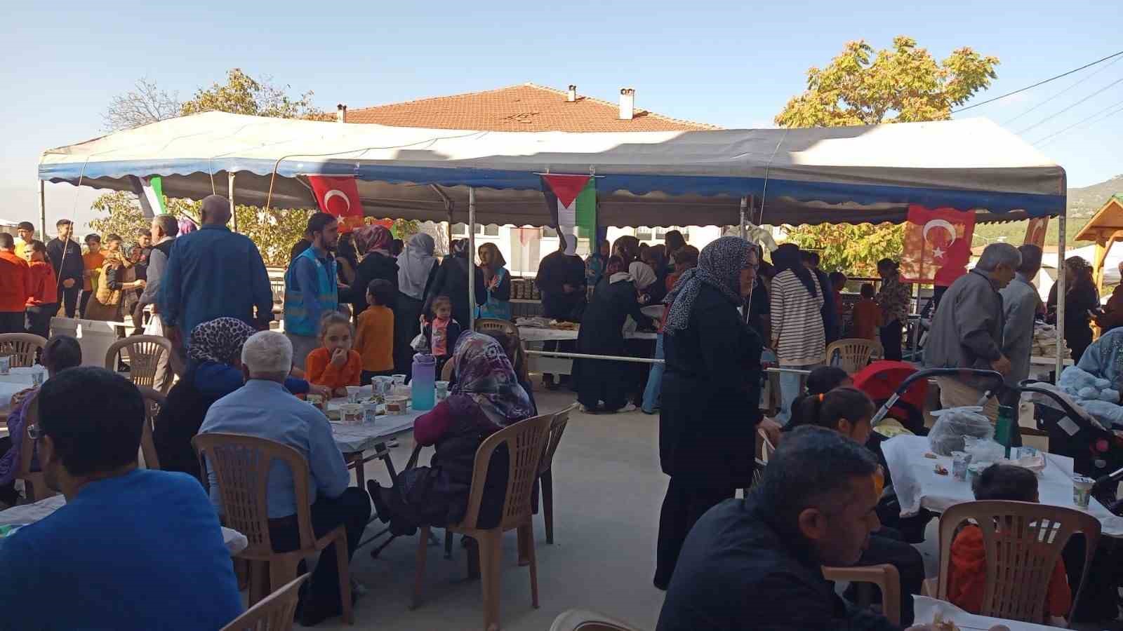 Burdur&rsquo;da Filistin&rsquo;e destek i&ccedil;in &ldquo;Hayır &Ccedil;arşısı&rdquo; kuruldu
