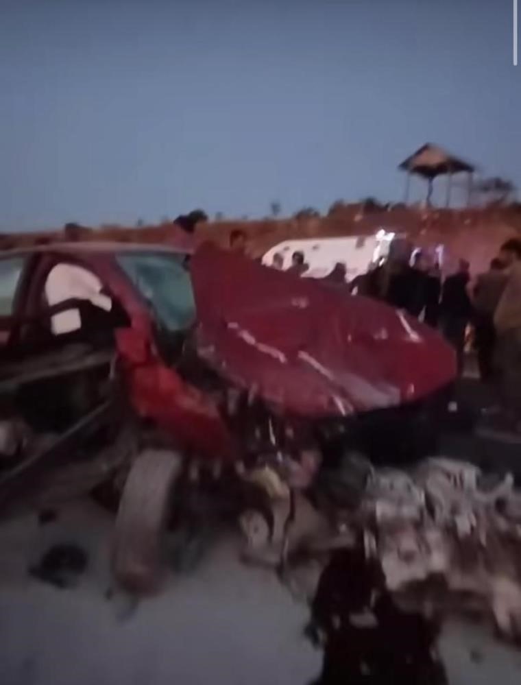 Diyarbakır’daki trafik kazasında ağır yaralanan genç kız 14 günlük yaşam mücadelesini kaybetti
