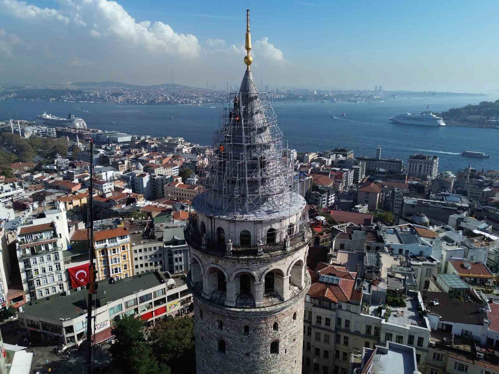 İstanbul’un tarihi simgesi Galata Kulesi’nin külahı restore ediliyor