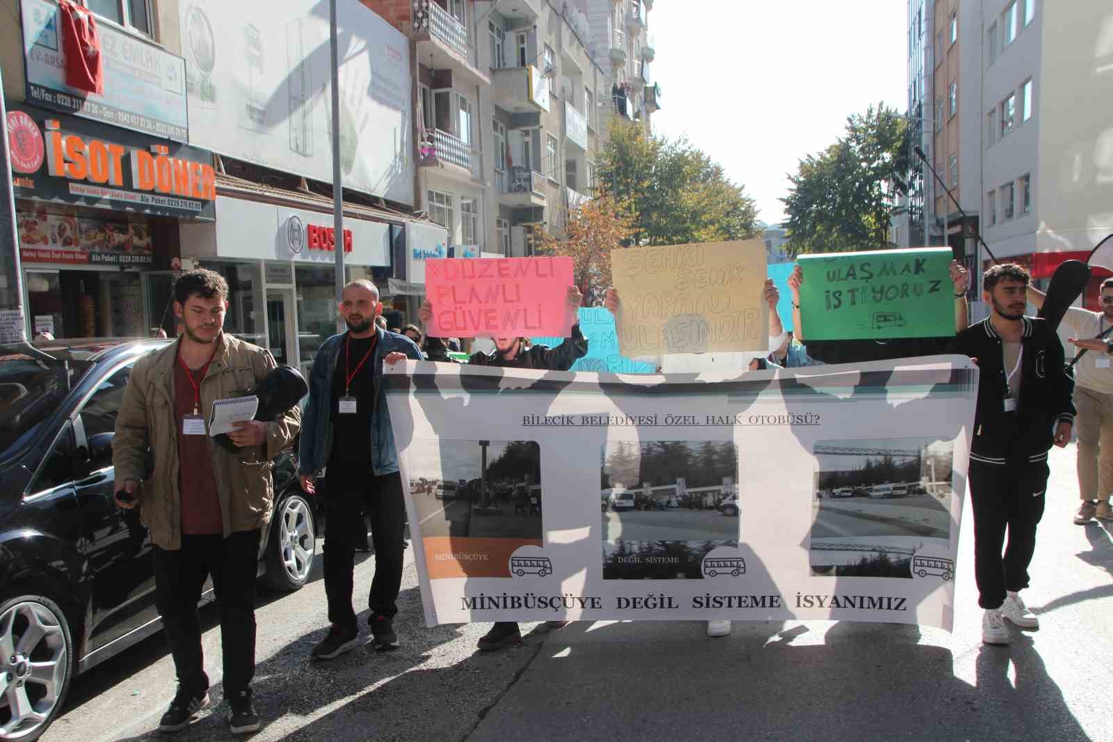 Bilecik&rsquo;te ulaşım sorununu protesto edecek &uuml;niversite &ouml;ğrencileri bir araya gelemedi

