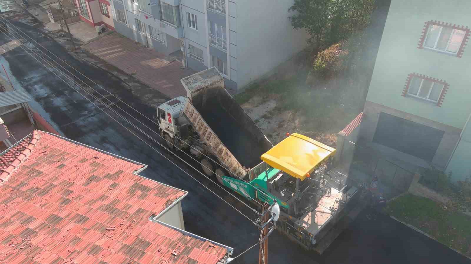 Bozüyük’te asfaltlama çalışmaları devam ediyor