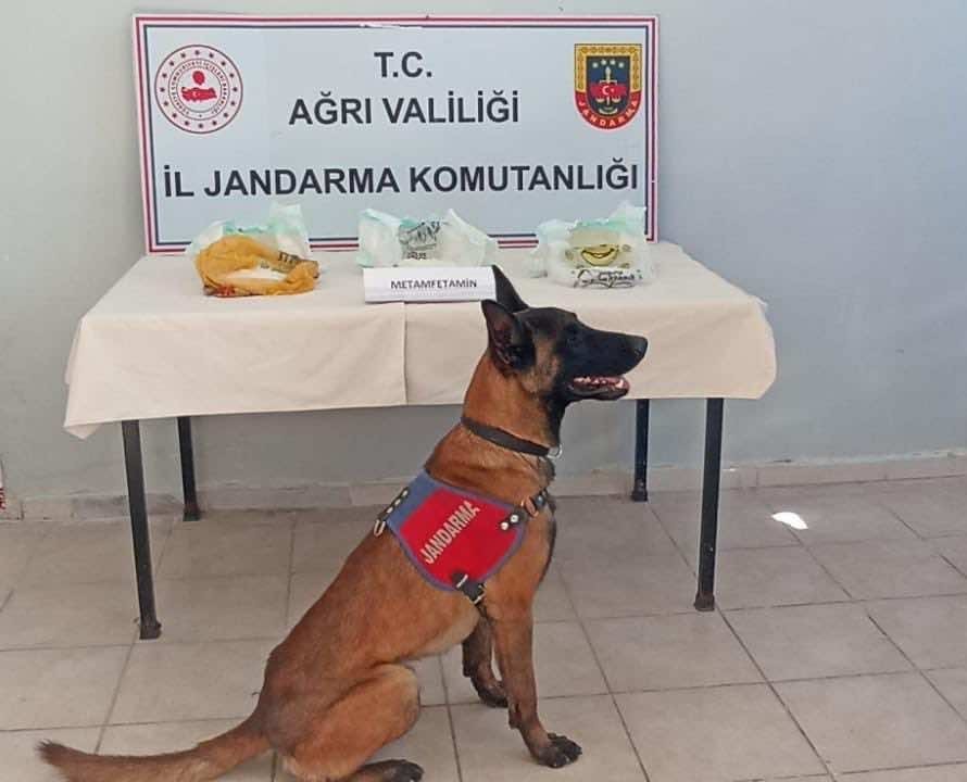 Ağrı’da uyuşturucudan 2 kişi gözaltına alındı