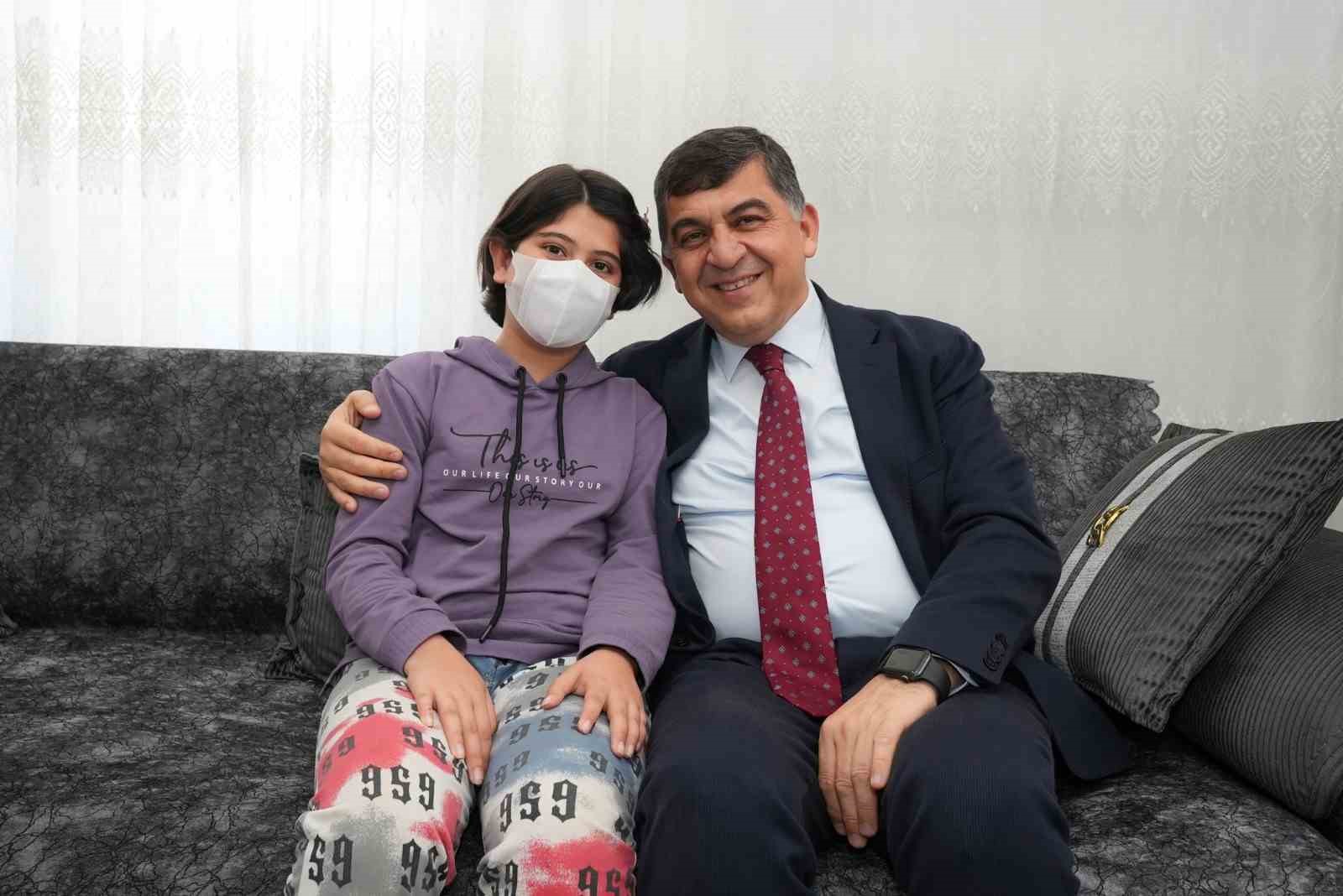 Başkan Fadıloğlu, lösemi hastası Hatice ile bir araya geldi