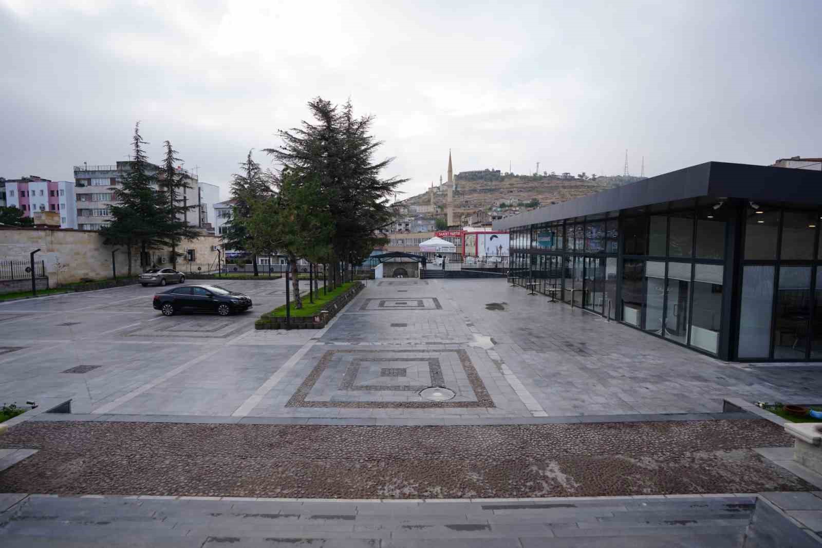 Eski &ouml;ğretmen evi otel olarak hizmet verecek
