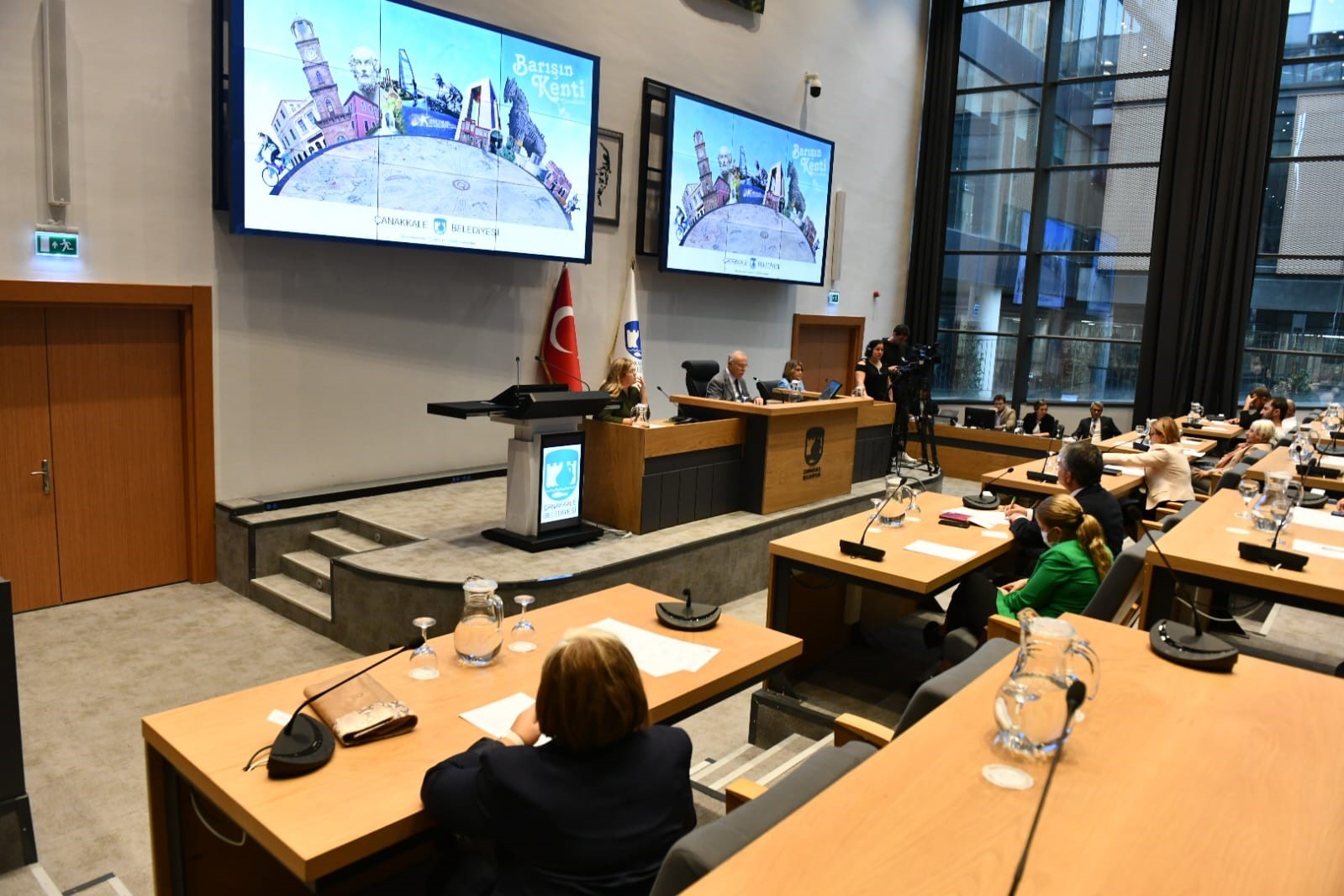 Çanakkale’de yeni kent meydanının ismi “100. Yıl Cumhuriyet Meydanı” oldu