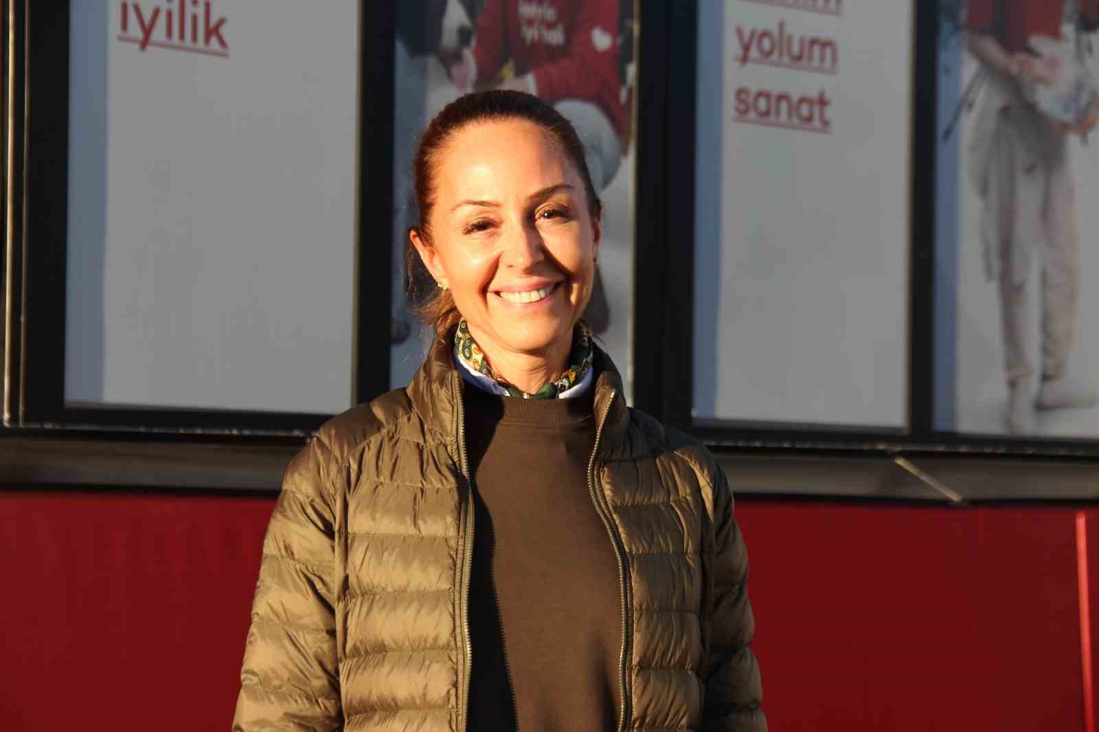 Akbank depremzede gen&ccedil;leri geleceğe hazırlıyor
