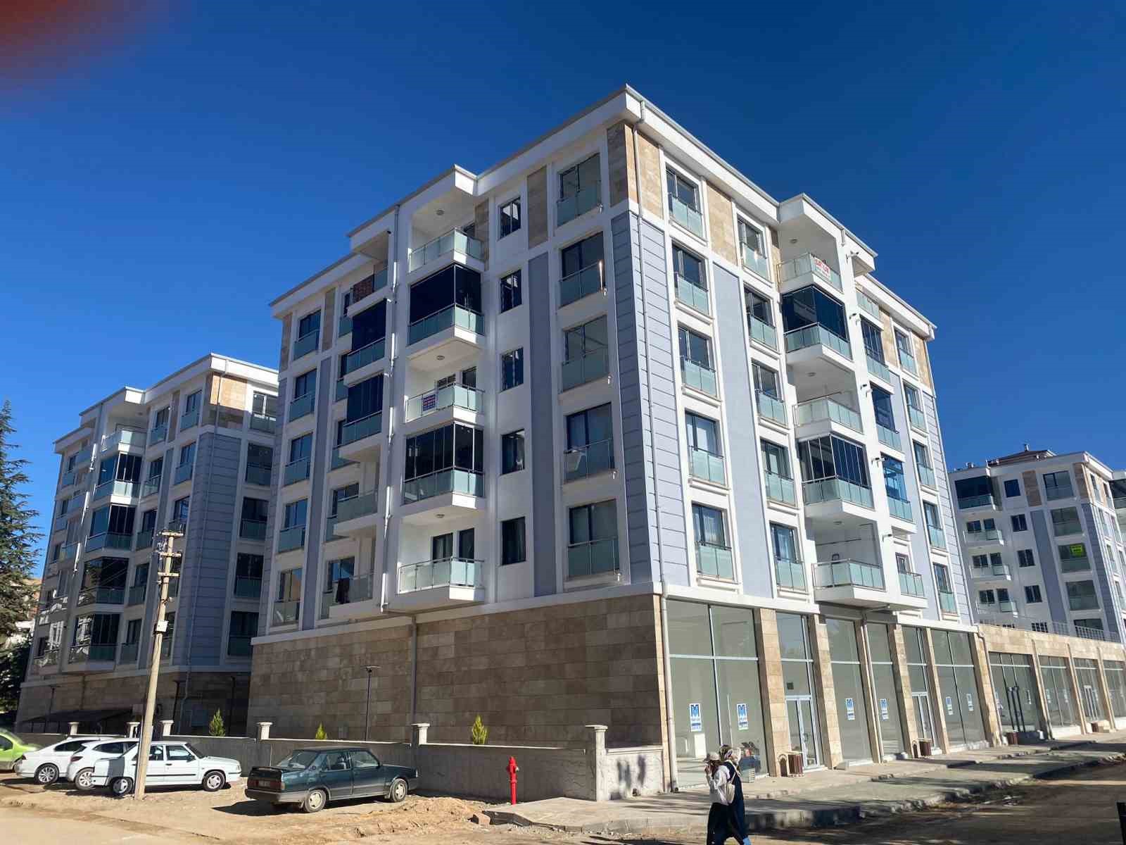 Elazığ Belediyesi tarafından inşa edilen kentsel d&ouml;n&uuml;ş&uuml;m konutları tamamlandı
