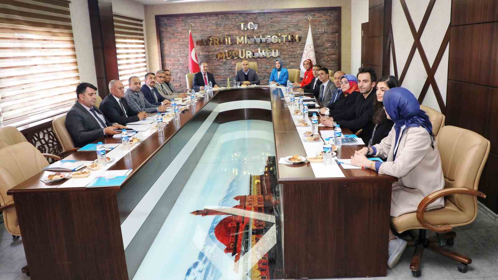 &ldquo;Okulum Beni Bekler&rdquo; projesiyle Ağrı&rsquo;da okula devam etmeyen &ouml;ğrenciler ikna edilecek
