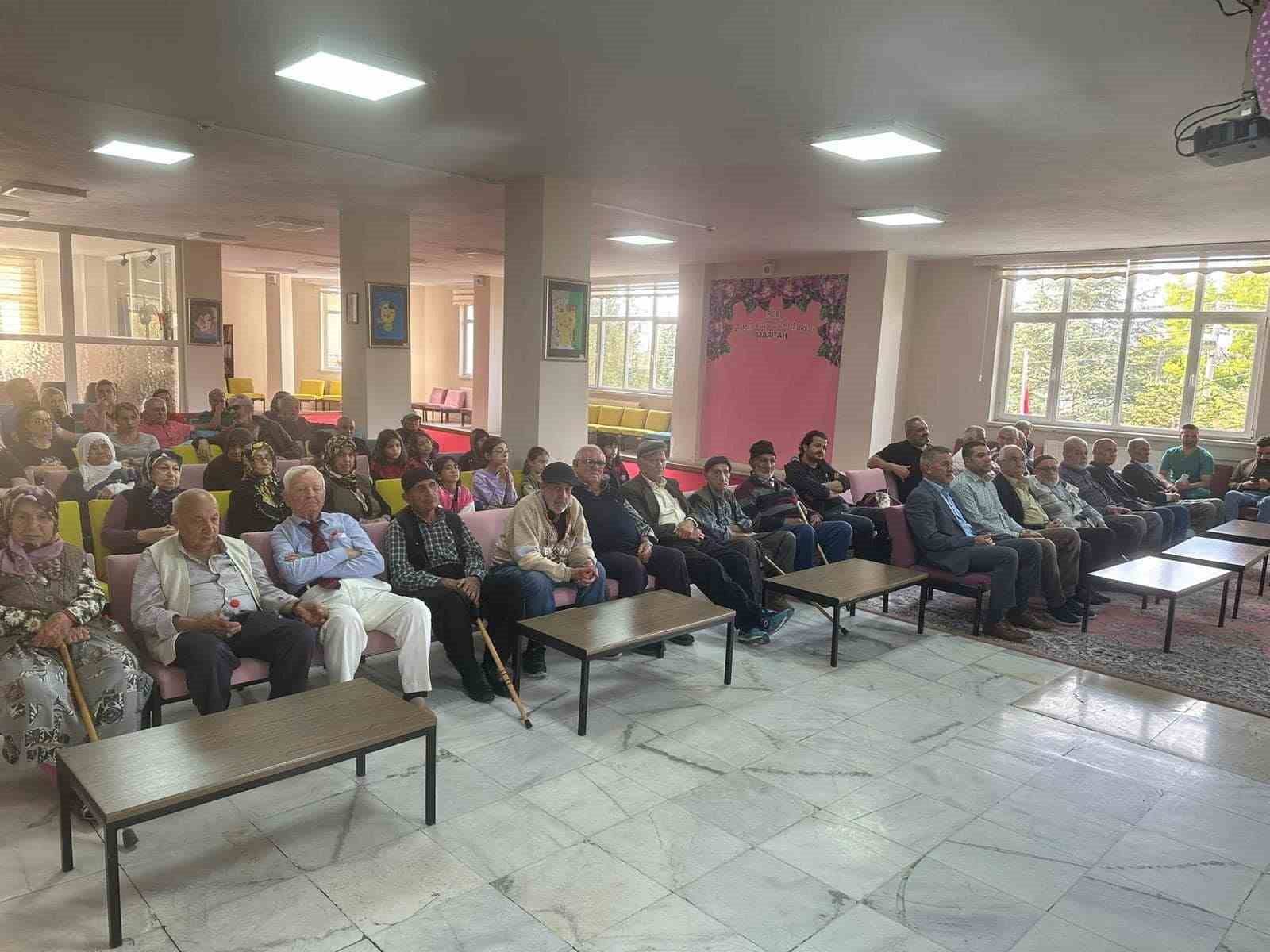 Niğde’de BİLSEM öğrencileri huzurevini ziyaret etti