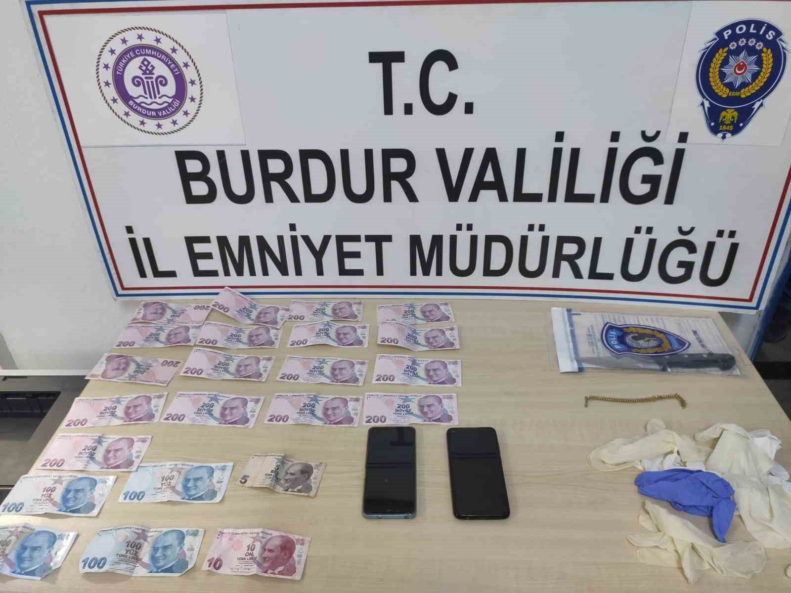 Evinde darp edilerek &ouml;ld&uuml;r&uuml;len yaşlı adamın katil zanlısı adliyeye sevk edildi
