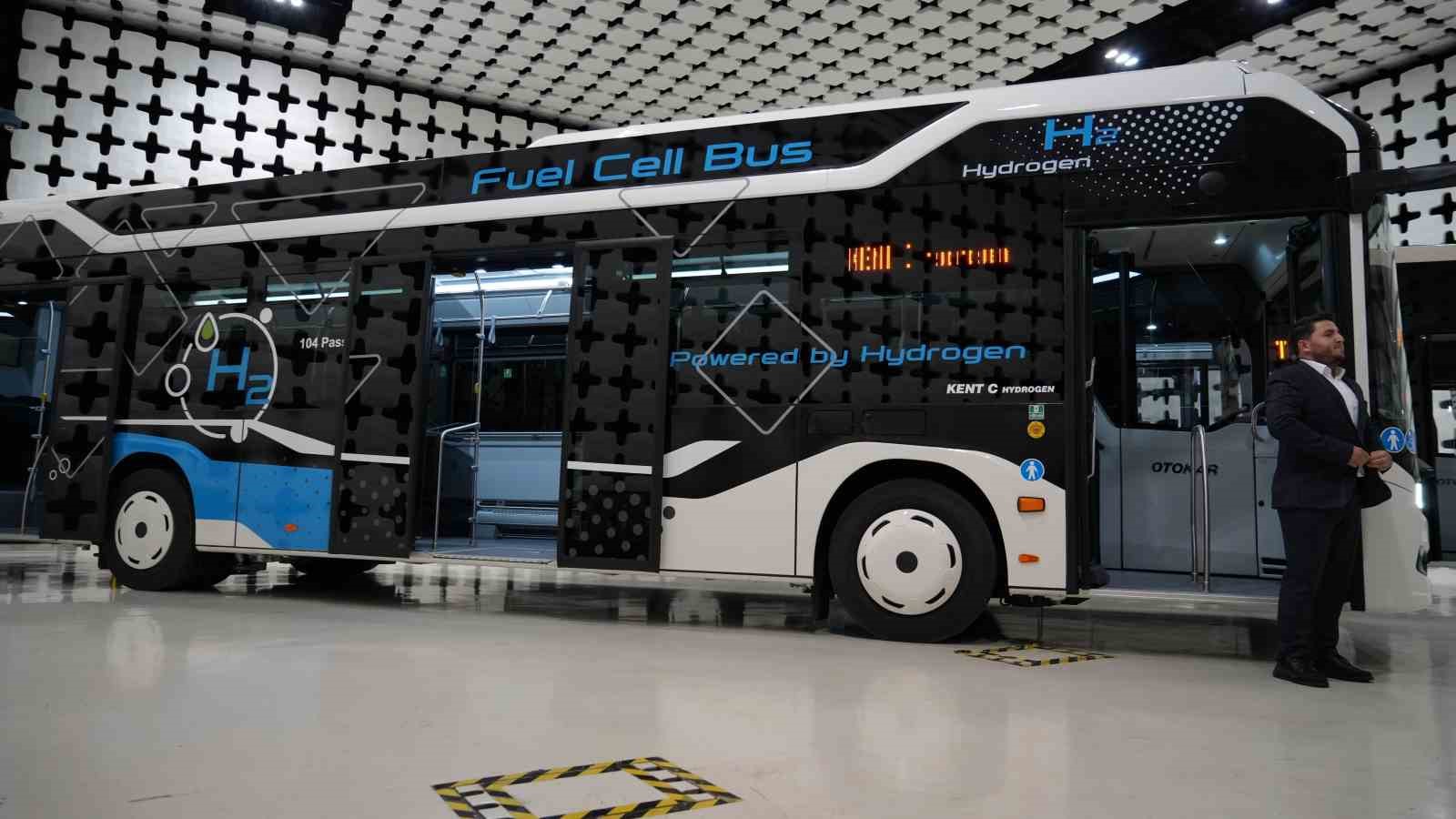 Sakarya&rsquo;da &uuml;retilen ilk otonom minib&uuml;s g&ouml;r&uuml;c&uuml;ye &ccedil;ıktı
