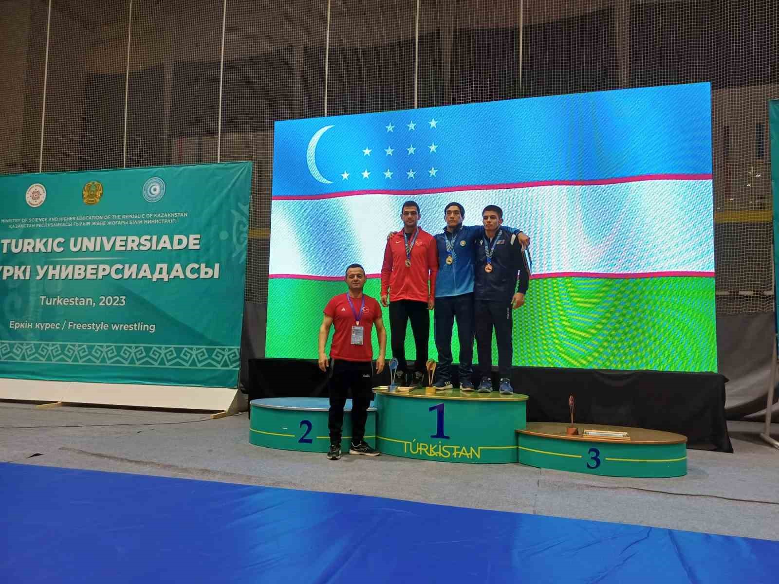 BARÜ’lü milli sporcular Kazakistan’dan 3 madalyayla dönüyor