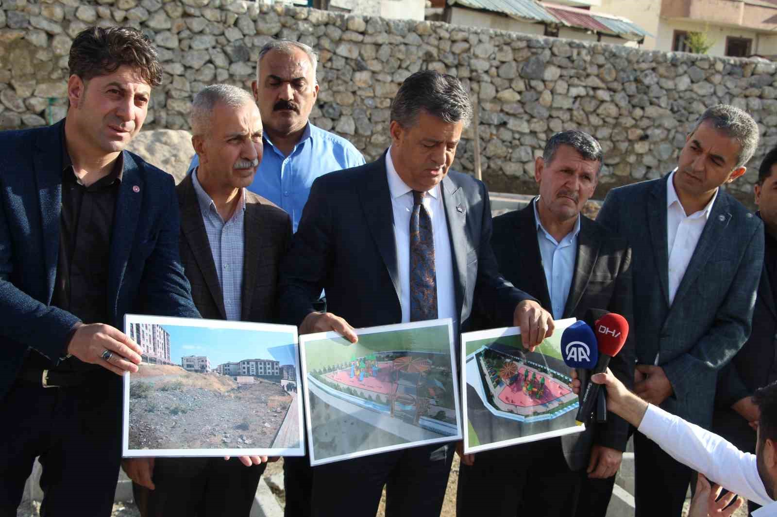 Şırnak’ta HDP’li meclis üyeleri projeyi engellemeye çalıştı, belediye başkanı ateş püskürdü