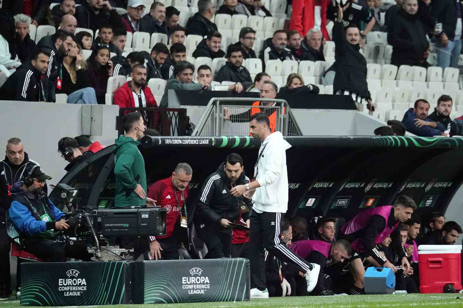 UEFA Avrupa Konferans Ligi: Beşiktaş: 0 - Bodo/Glimt: 1 (İlk yarı)
