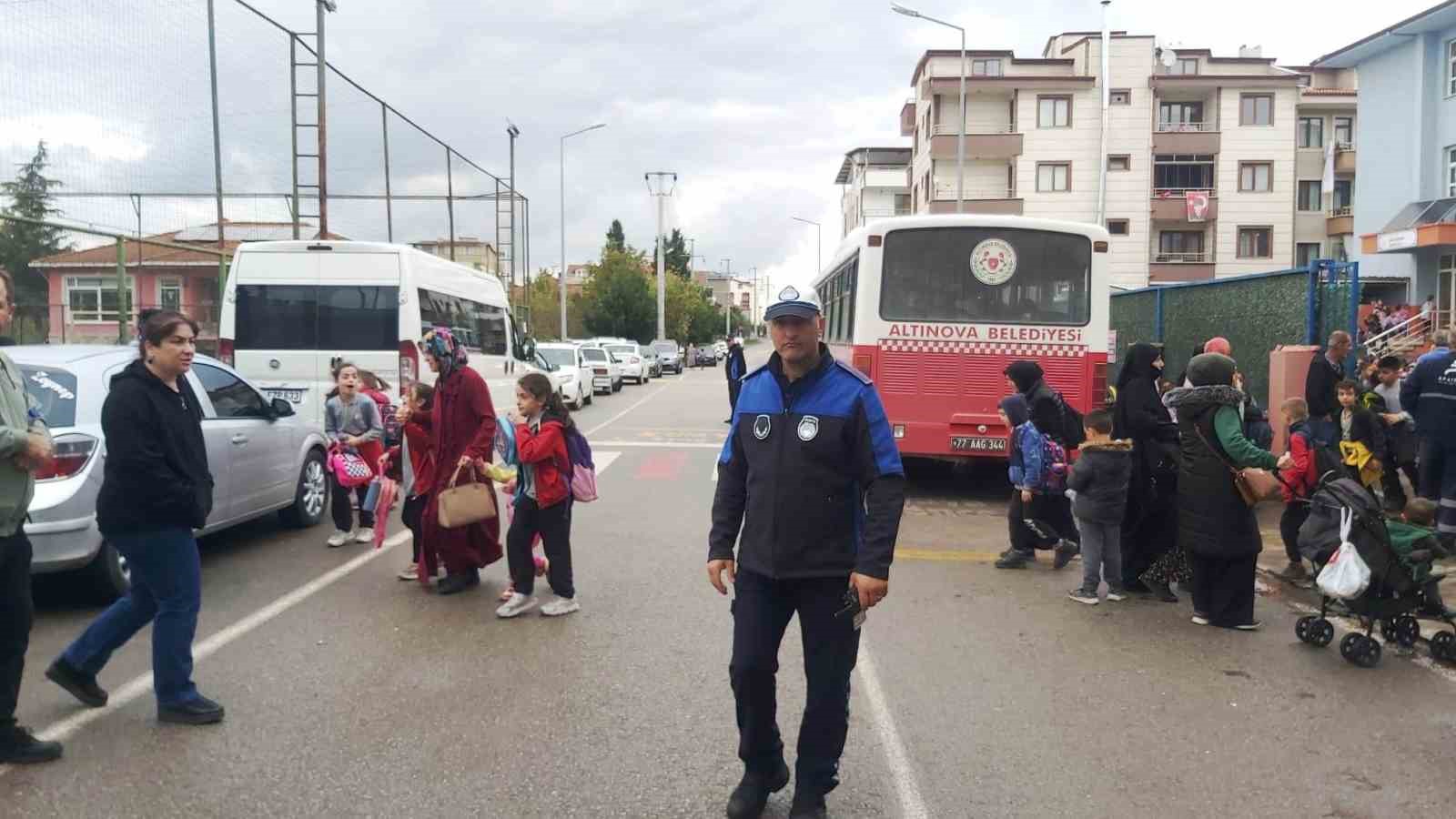 Yalova’da eğitim güvenliği için sürekli denetim yapılıyor
