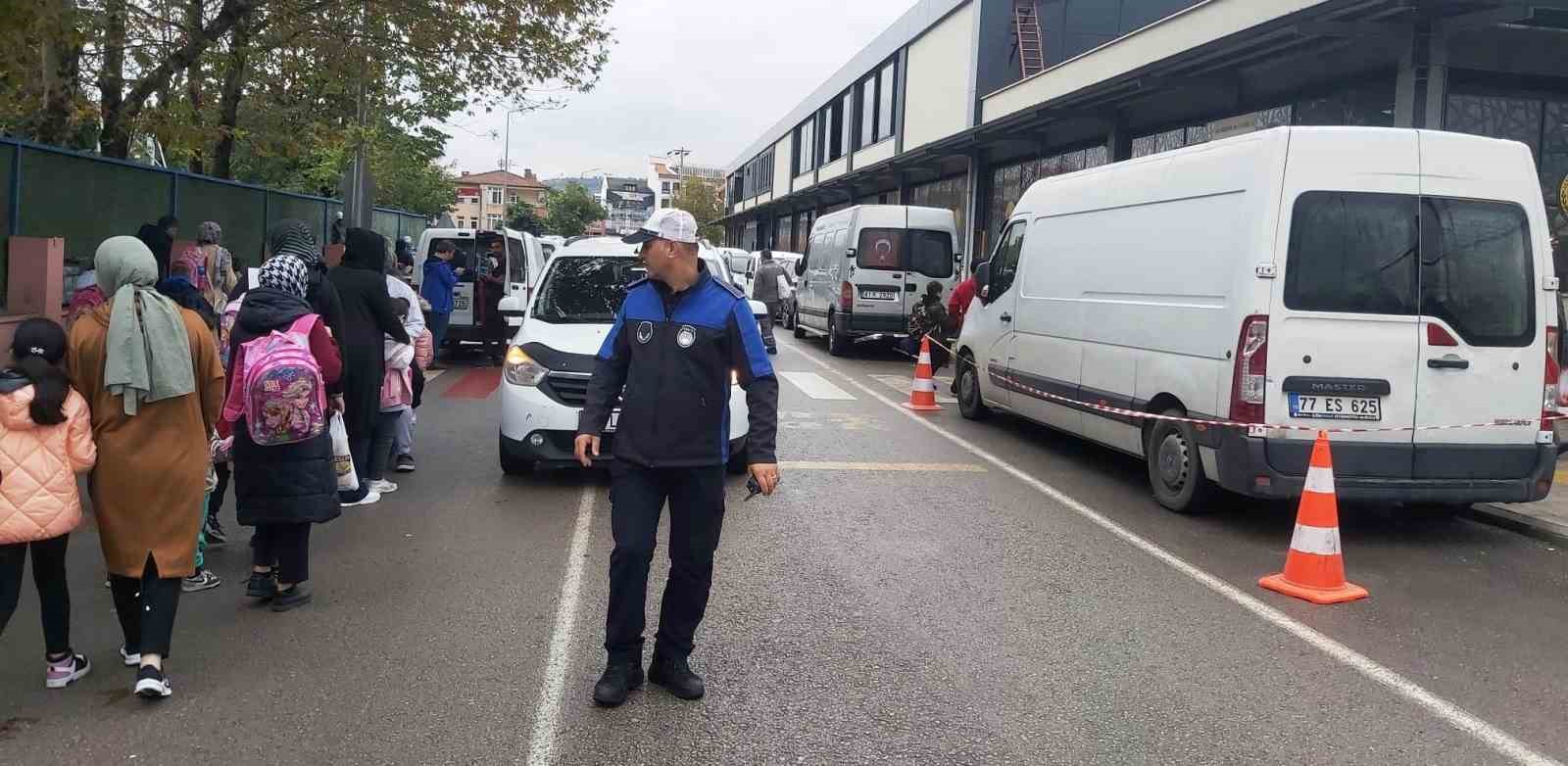 Yalova&rsquo;da eğitim g&uuml;venliği i&ccedil;in s&uuml;rekli denetim yapılıyor
