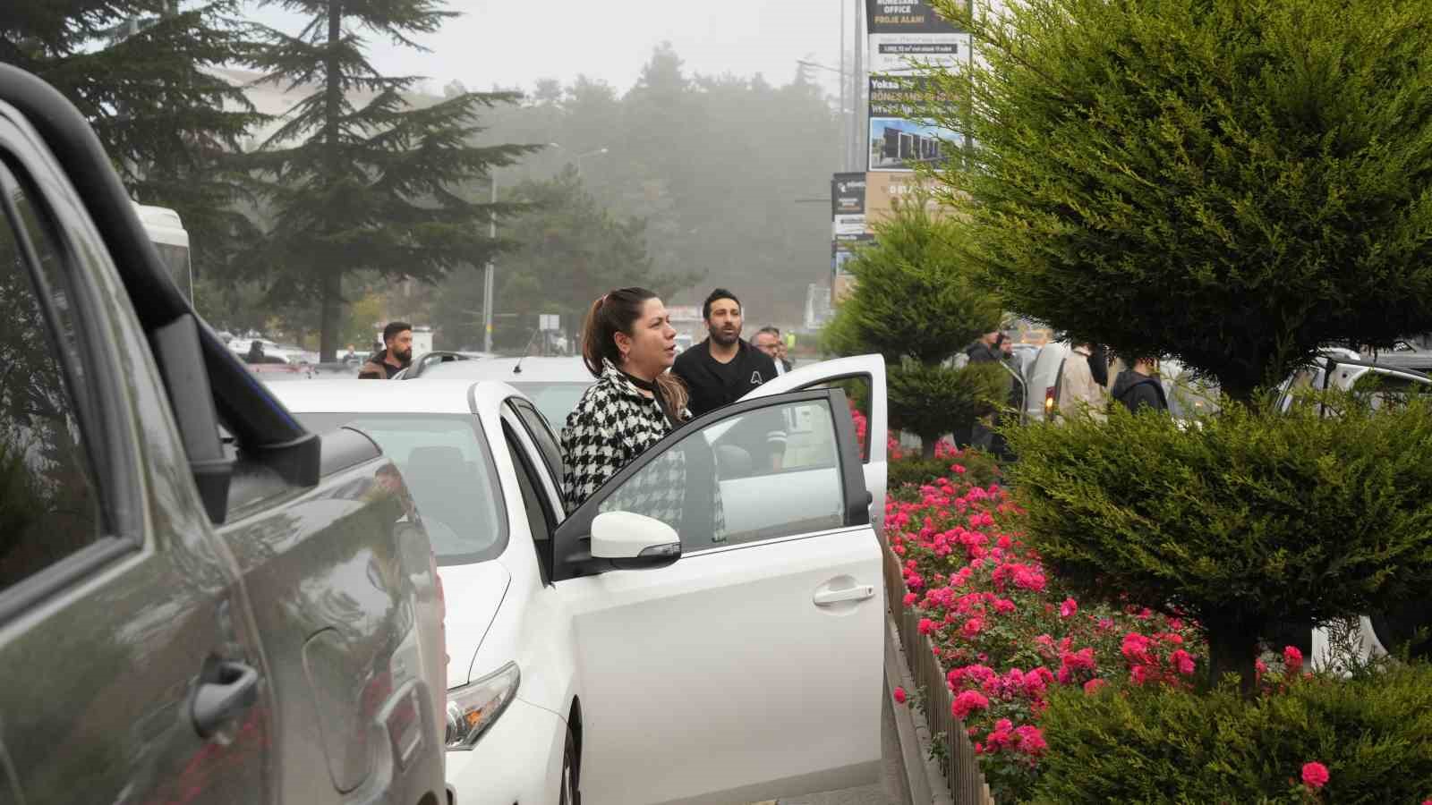 Bolu’da saygı duruşu
