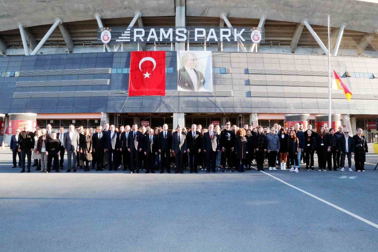 Galatasaray, Mustafa Kemal Atatürk’ün vefatının yıl dönümünde anma töreni düzenledi
