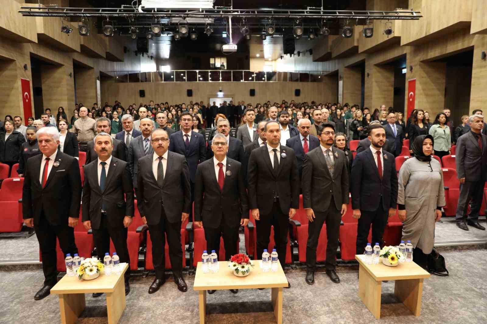 Niğde’de 10 Kasım Atatürk’ü Anma Töreni Düzenlendi