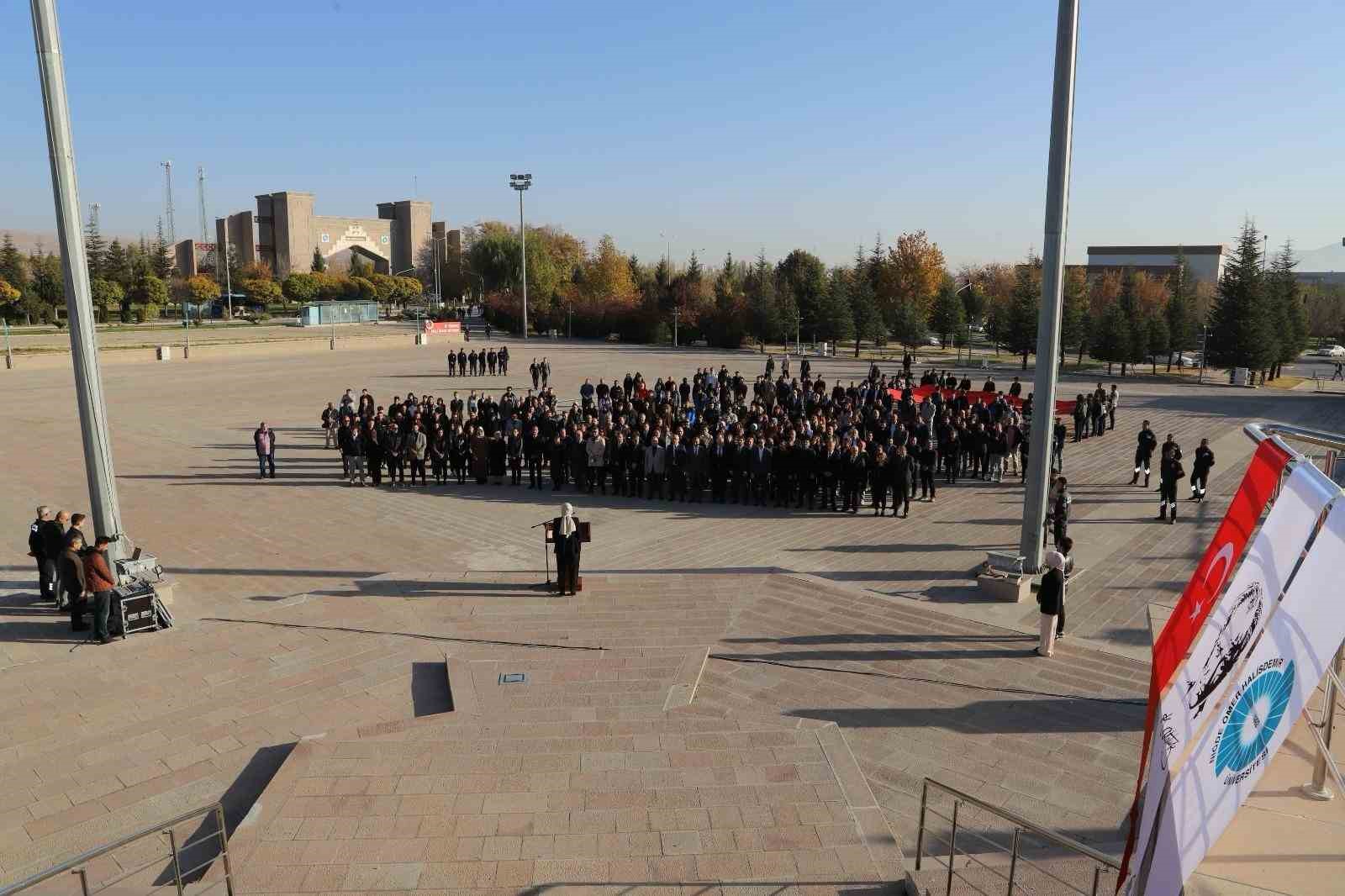 Niğde &Ouml;mer Halisdemir &Uuml;niversitesi&rsquo;nde 10 Kasım Atat&uuml;rk&rsquo;&uuml; Anma Etkinlikleri D&uuml;zenlendi
