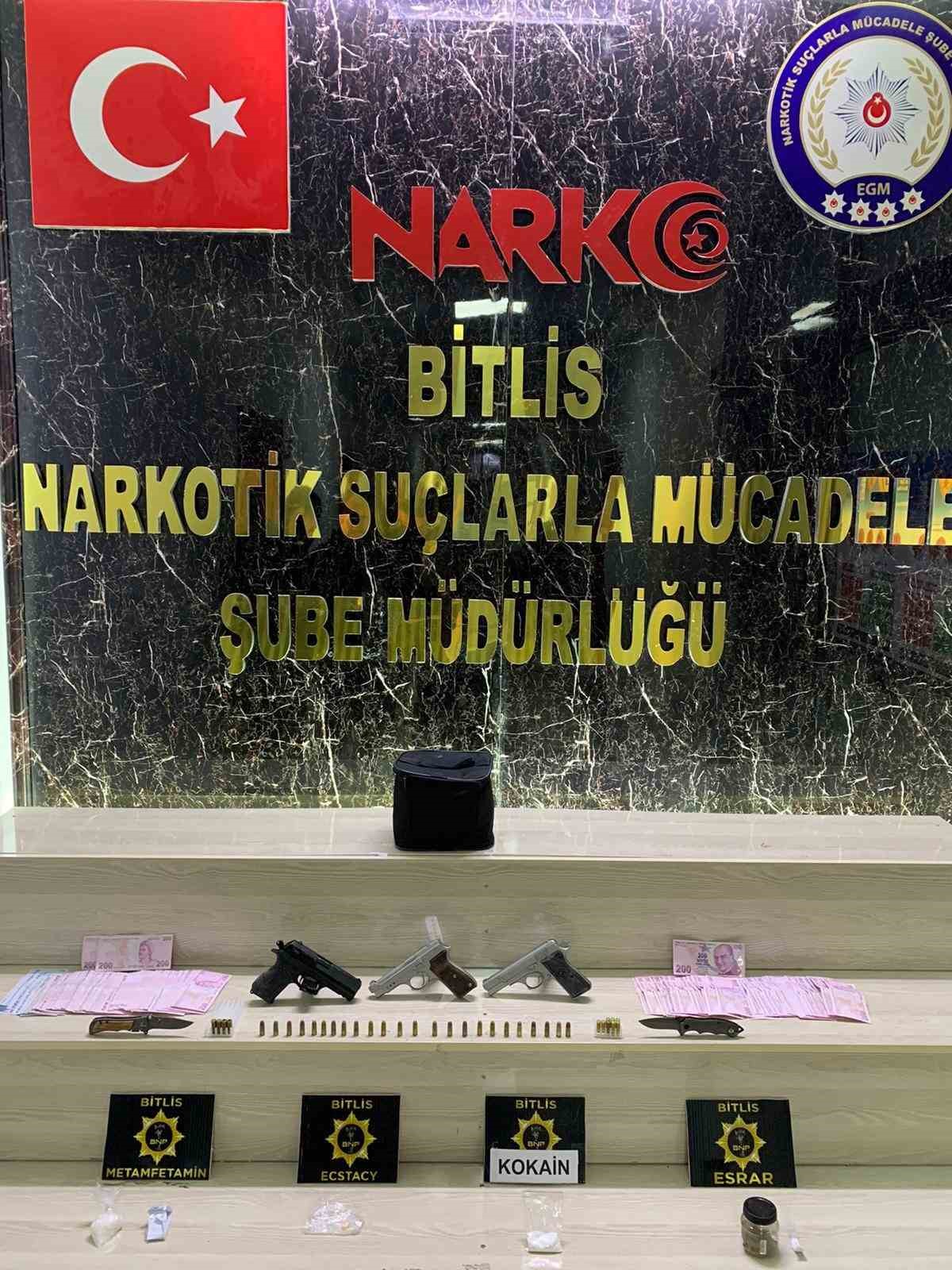 Ahlat’ta uyuşturucu operasyonu