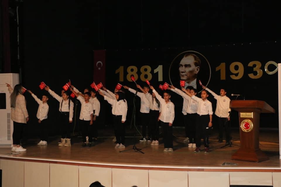 Hizan&rsquo;da 10 Kasım Atat&uuml;rk&rsquo;&uuml; anma programı
